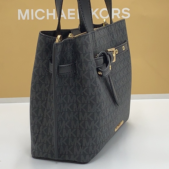 MICHAEL KORS OUTLET
Emilia Small Logo Satchel BLACK SIGNATURE COLOR - Picture 8 of 16